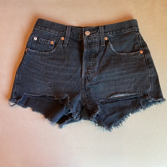 Levi’s Premium Black Denim 501 Shorts Size 25 - Picture 4 of 7